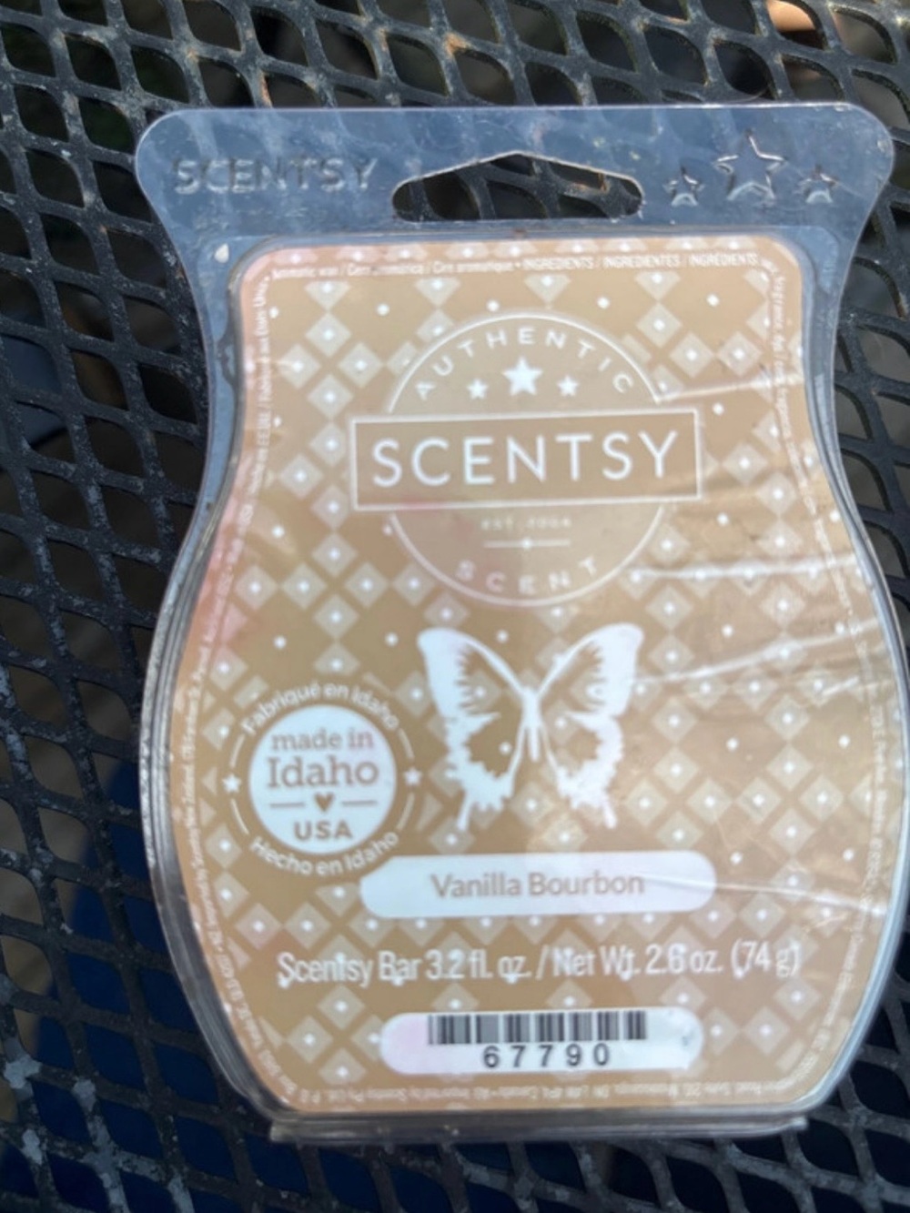 Scentsy Vanilla Bourbon Wax Melt Bar - Cream & Brown